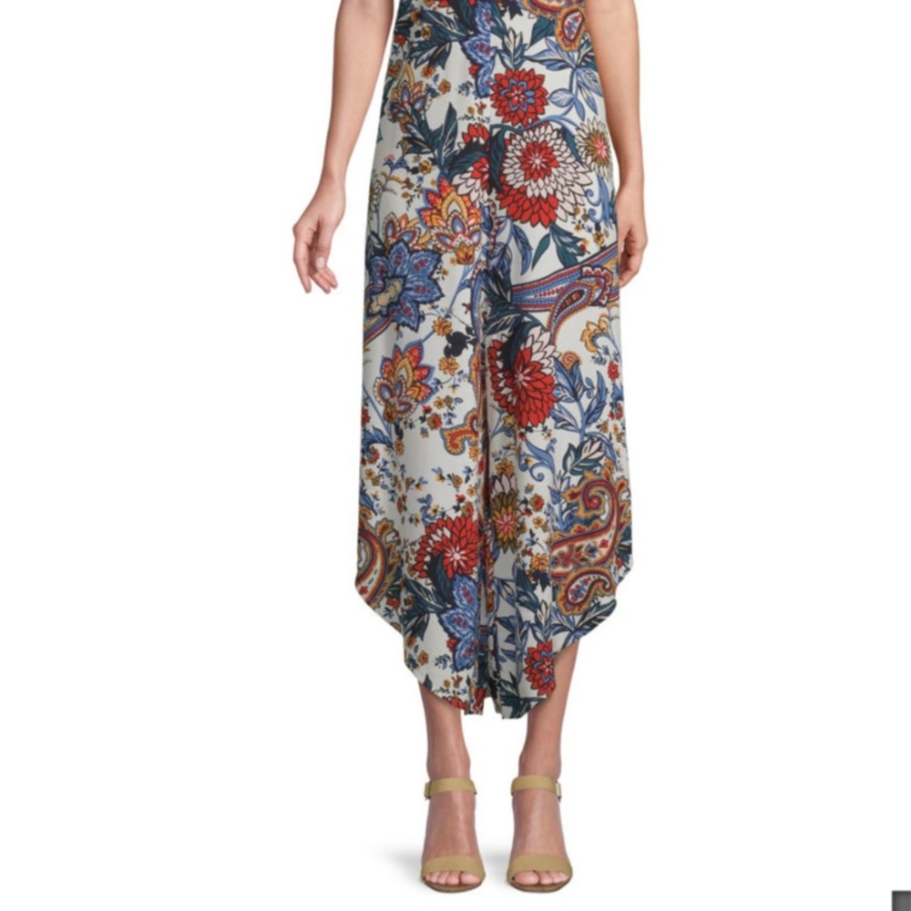Sleeveless Floral Genie / Jumpsuit